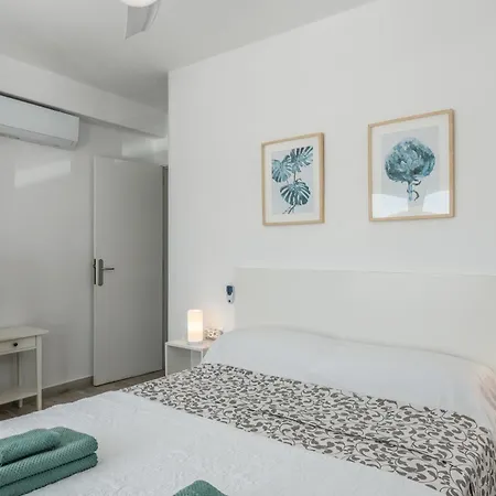 Playa Vistas 2 Bed Terrace Pool & Ac Los Cristianos (Tenerife)